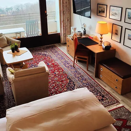 Gemuetliche Ferienresidenz Mit Meerblick Ueber Wundervolle Luebecker Bucht *